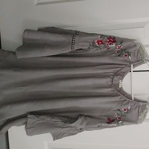 Bell sleeve loose blouse